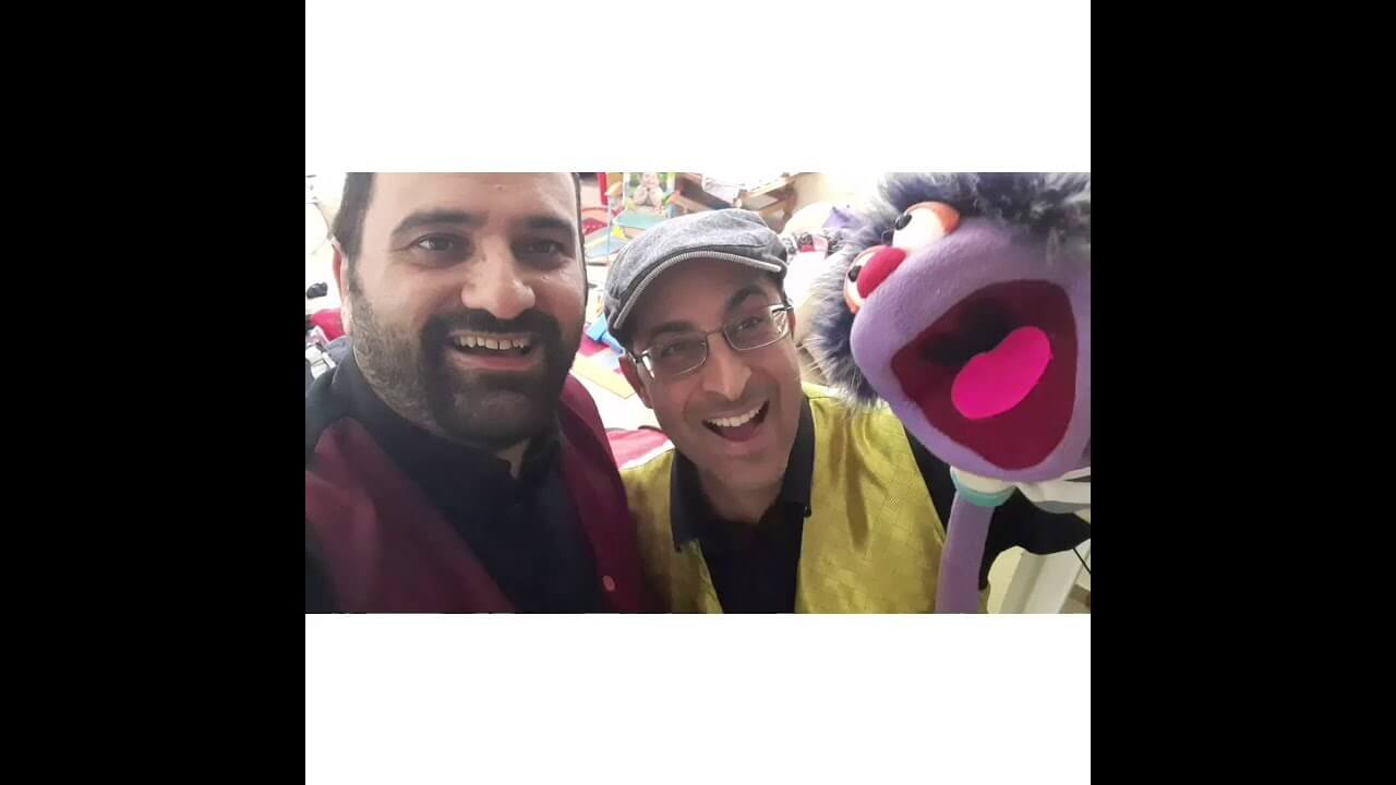 נר שני של חנוכה – עם עמי ואמיתי