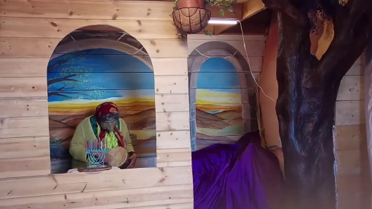 נר שמיני של חנוכה עם פיצקי